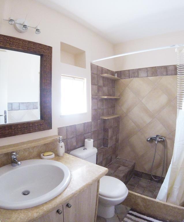 Arapakis Apartment Aegina Ngoại thất bức ảnh